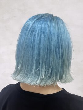 イル(iLu.) ターコイズブルー/切りっぱなしボブ