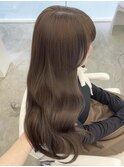 透明感ベージュ