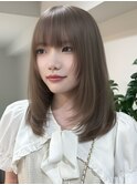 ミディアムレイヤーカットハッシュカットシャギーカットオリーブ