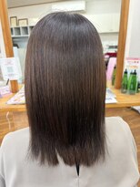 ヘアーズ サエミ 白髪染め(イチ・ゴカラー)+髪質改善でサラサラ・ツヤツヤに♪