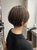 ココアベージュ前髪あり小顔愛されショートボブ