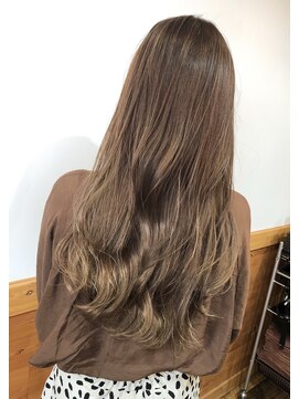 キュア 小岩店(cure) グラデーションミルクティーベージュ