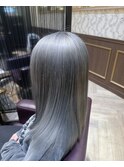 シルバーグレー