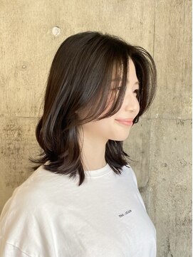 ハーフアンドハーフ(HALF and HALF) ブラウンカラー/レイヤーカット/ミディアム/髪質改善