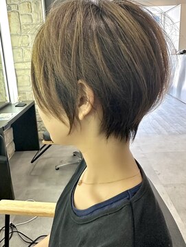 ビューエヒメ(VIEW EHIME) 小顔シルキーベージュ似合わせショート