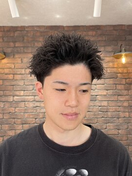 ザ ワンアンドオンリー シズオカ(The one and only. Shizuoka) 刈り上げスパイキーショート