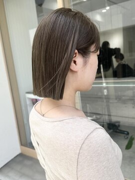 ナウアズ(now as.) ぱつっとボブ×透明感ベージュカラー【シン】