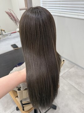 ヘアー アトリエ アンジー(Hair Atelier Angee) 艶感オリーブベージュ