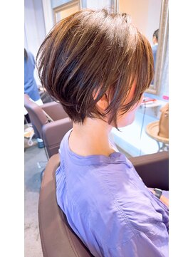 ボニークチュール(BONNY COUTURE) レイヤーショート ショートボブ・ボブ・大人ショートボブ 40代