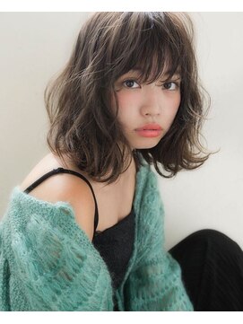 ベル 新宿(Belle) 大人かわいい ミディアムパーマスタイル×グレージュカラー