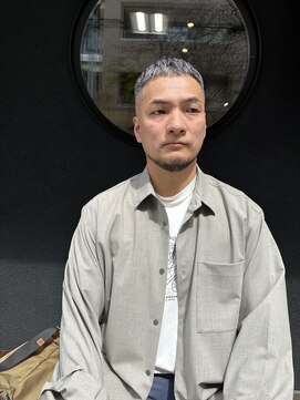 南部理髪店 白髪は色気。紳士のためのシルバーメッシュクロップスタイル