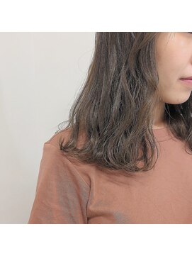 ガーランドウメダ(Garland umeda) ニュアンスウェーブ×ミディアム