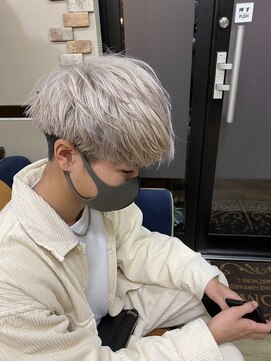 ヘアー アート オクロック(HAIR ART O'CLOCK) ホワイトベージュ