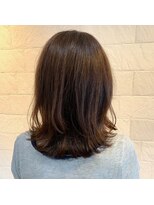 イーチ ヘアーアンドトータルビューティ(each hair&total beauty)&nbsp;外ハネミディ 【青木元子】