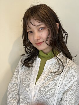 イイナヘアガレージ(117) 【117hairgarage】大人セミロングアッシュグレージュ