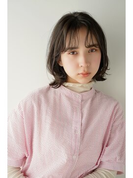 トキ(toto toki) 外ハネゆるウェーブヘア【toki・:・オカモトモエ】