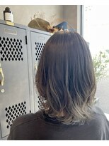 アチーブリス(achieve Liss) 立体感レイヤーネオウルフ グラデーションアッシュベージュ