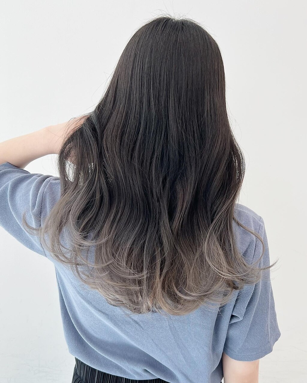 ALIVE吉祥寺】シルバーグレージュグラデーションカラー：L182621210