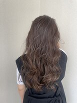 ノラギンザユー(NORA GINZA/U)&nbsp;筋感のある細めハイライト外国人風オフィスで浮かないハイライト