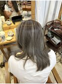 小顔へア アッシュカラーグレージュハイライトカラー◎