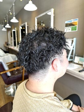 ヘアーメイクロージー 八軒店 (HAIR MAKE ROSY) ツイストスパイラルパーマツーブロックマッシュメッシュフェード