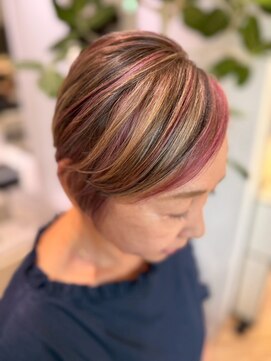 ステア ケース(stair case) ハイライト×ローライトのメリハリでボリュームアップ