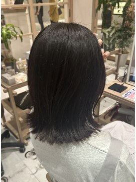 ティエナビューティー(TIENA BEAUTY) 外ハネミディアム