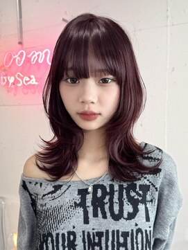 ルームバイシー 新宿(Loom. by Sea) ミディアム×ワインレッドカラー/新宿