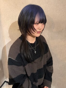 シキ(SHIKI) ウルフカット ハッシュカット デザインカラー ブリーチ