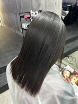 ウィチ(wichi)&nbsp;朝5分楽にしたい人！朝ラク縮毛矯正
