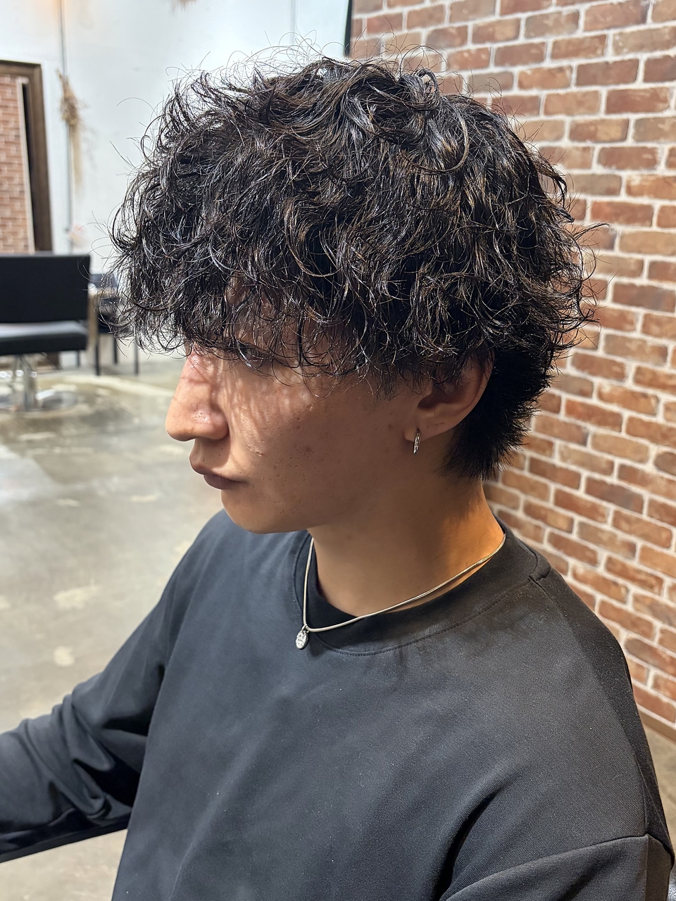 メンズウェーブヘアメンズアッシュカラースパイラルパーマ