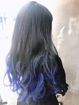 リゼル ユア 渋谷(RISEL YUA)&nbsp;グレーからブルーのグラデーションロング