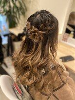 ハーフアップ