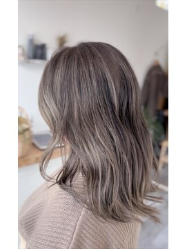 レポ(LEPO) 脱白髪染め～ハイライトグレージュカラー