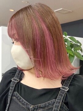 ウィコ 新宿(WICO) インナーラベンダーピンク[ケアブリーチ/ペールベージュ/新宿駅]