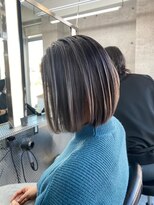 イキ 表参道(iki omotesando)&nbsp;モード/無造作ウェーブ/大人ガーリー[表参道駅]