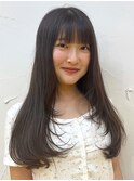 グレージュカラー ロングレイヤー ワンカール 前髪あり