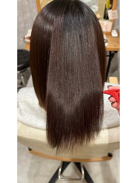 デジャヴヘアー 西千葉(Dejave hair) アイロン無しでツヤ髪が再現可能な　髪質改善　となっております