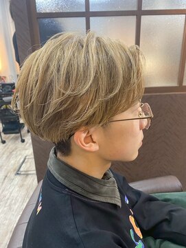 ファブ バイ ルミ(Fab by Lumi) MEN’S HAIR/ハイトーンマッシュスタイル