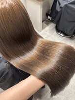 ボタン ハカタ(VOTAN hakata) ダブルカラー/明るめオリーブベージュ/レイヤーカット