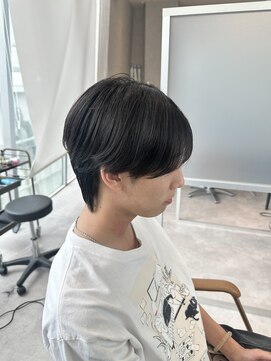 ジーナ 天神(Zina) マッシュウルフ、韓国風センターパートマッシュウルフ