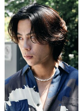 フィフス(fifth) 原宿センターパートウルフカットニュアンスパーマ刈り上げfifth