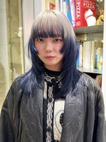 ローエ バイ デコ(Rohe by DECO)&nbsp;【廣川】レイヤー/ハッシュカット/ルーツカラー/ホワイトブルー