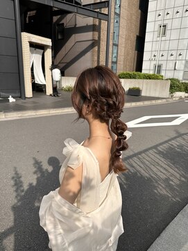 エンディアリング 東銀座(Endearing) 結婚式参列に♪/お呼ばれヘア/おとなっぽヘア/編み込み/ロング
