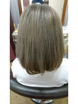 リトルベース(LITTLE BASE) グレーボブ