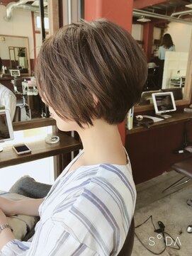 ルーファス 恵比寿 渋谷(Ruufus) ナチュラル奥行きショート【Ruufus恵比寿渋谷】314b2