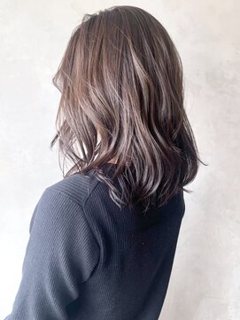 アイティー バイ アルバム 中野店(IT by ALBUM) グレージュミディアム_ウェーブパーマフォギーベージュ_ba291081