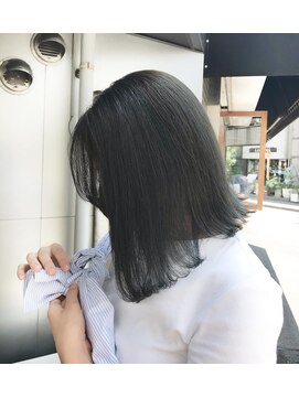 ネイヴィル(navile) 赤みゼロ◎オリーブグレージュ◎