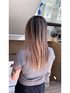 ラフ 難波店(LAFF) #黒髪#ボブルフ#ネビージュ#小顔#ワンレン