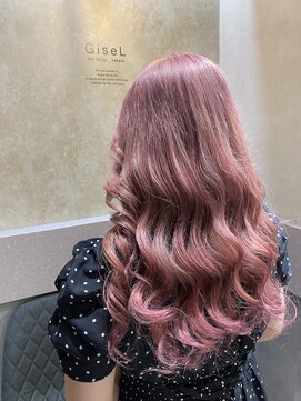 ジゼル 博多(GiseL) シアーピンク/ Gisel  @avlon0805 [博多駅前]